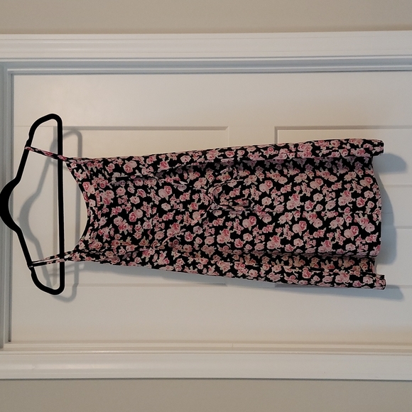 No boundaries 90s floral spaghetti strap dress - Picture 2 of 6